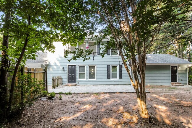 Building Photo - 3387 Pembrook Farm Way SW