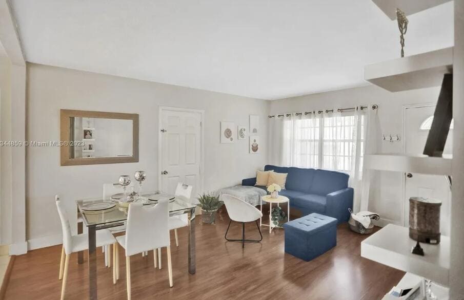 Building Photo - 2552 Wiley St