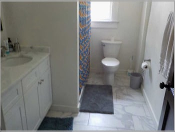 Bath 2 - 111 N Evergreen St