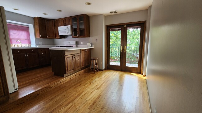 Building Photo - 1806 Courtland Ave