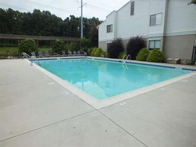 Building Photo - 5005 Wingate Way