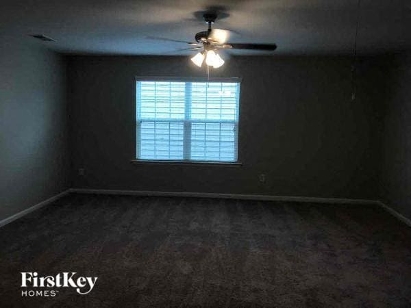 Building Photo - 15112 Evergreen House Dr