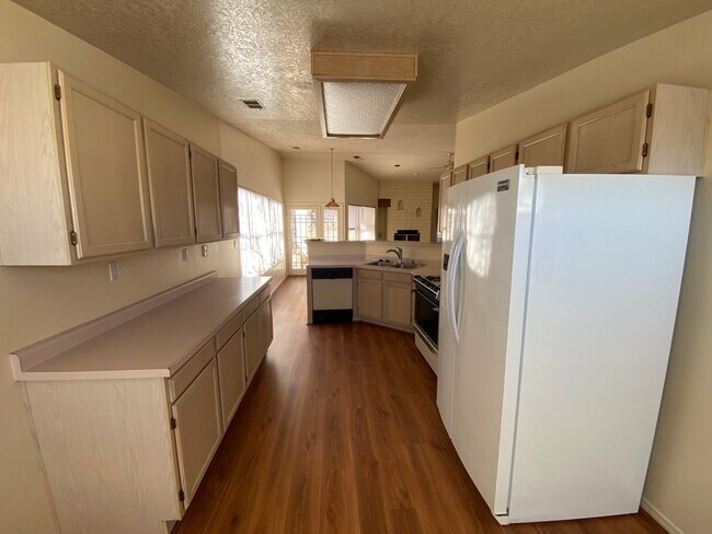Building Photo - Beautiful 3-Bedroom Home in NW Albuquerque