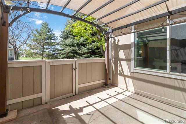 Building Photo - 2645 S Xanadu Way