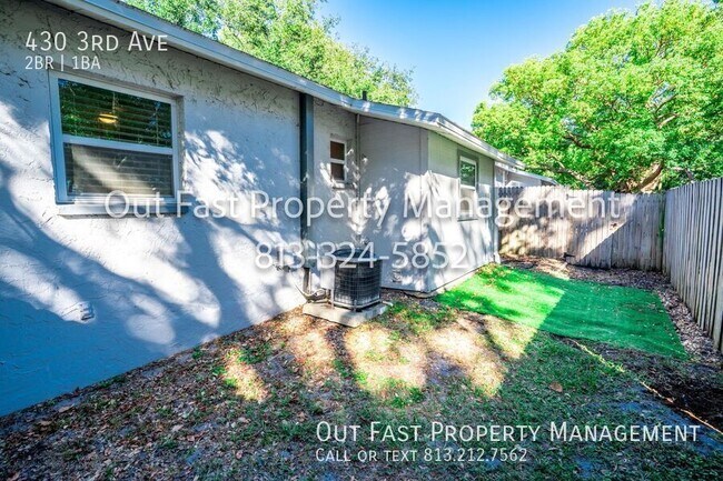 Building Photo - 430 3rd Ave