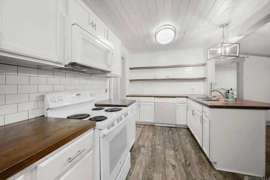 Building Photo - 3845 Plum Broque Dr