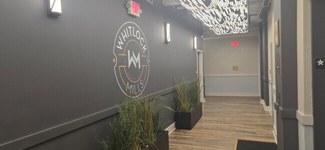 Building Photo - 160 Lafayette St