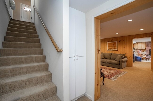 Building Photo - Stunning Home with Breathtaking Views in T...