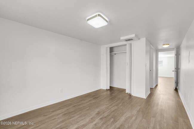 Building Photo - 557 W 62nd St