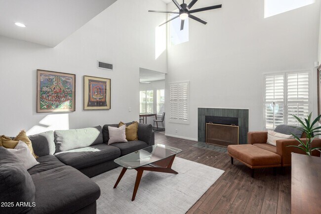 Building Photo - 6513 N 81st Pl