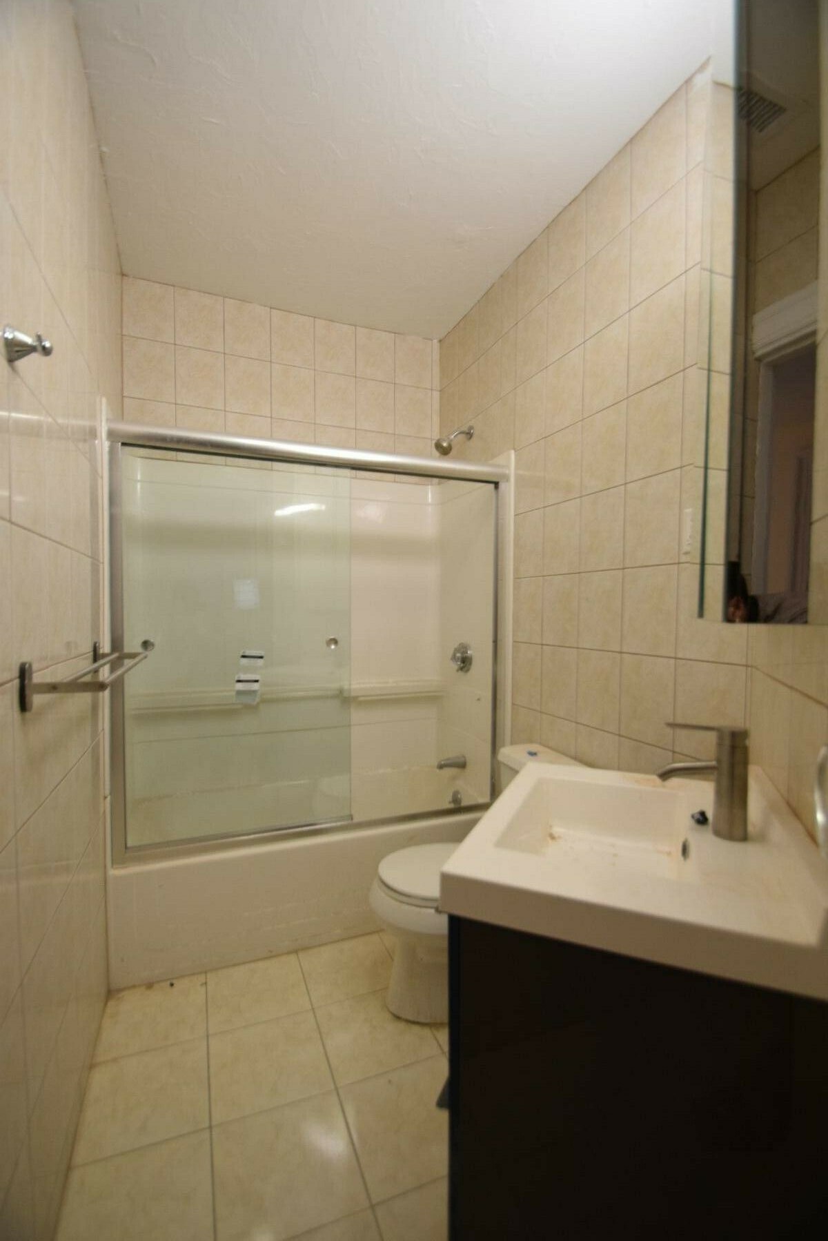 Building Photo - 1624 Beacon St