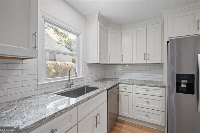 Building Photo - 1967 Sumter St NW