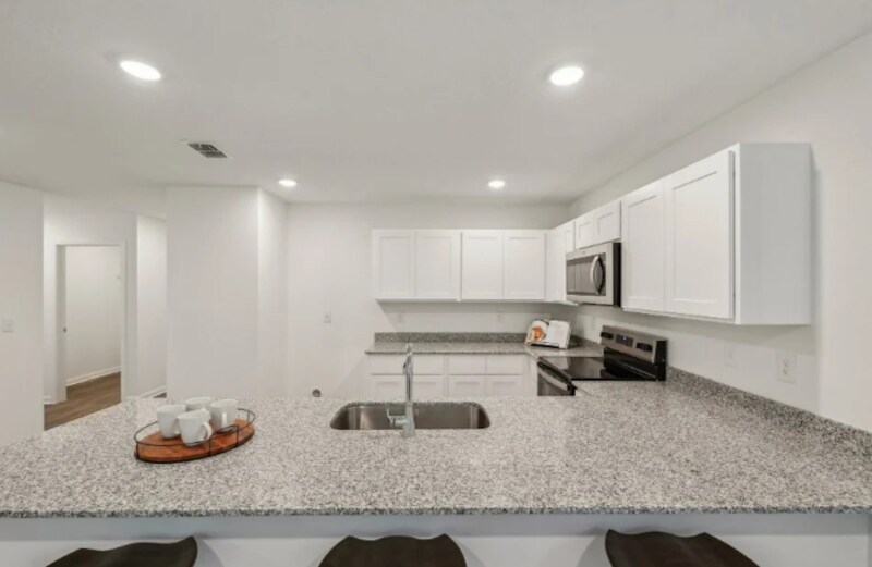 Building Photo - 1044 Clifton Ct