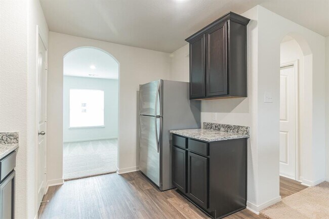 Building Photo - 112 Allington Cir