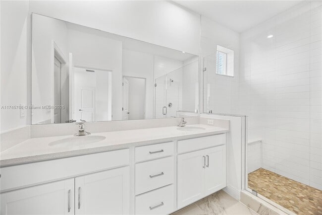 Building Photo - 3542 NW Solange Ct