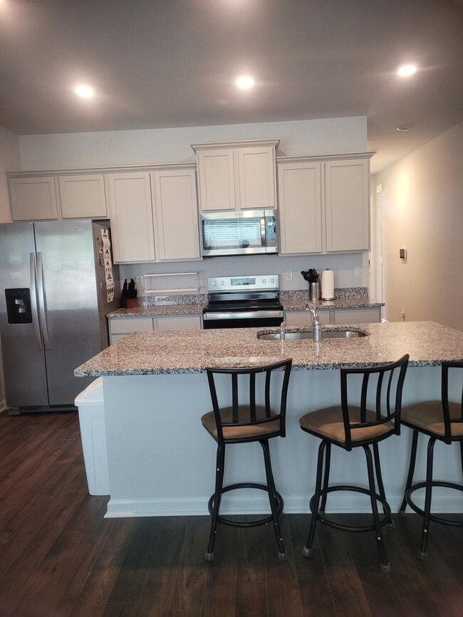 Building Photo - 3538 Firestone Dr