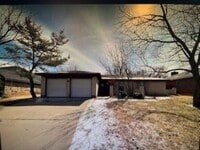 Building Photo - 8001 Weehunt Ct