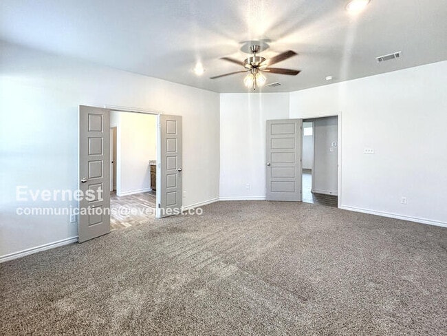Building Photo - 8507 Glade Dr