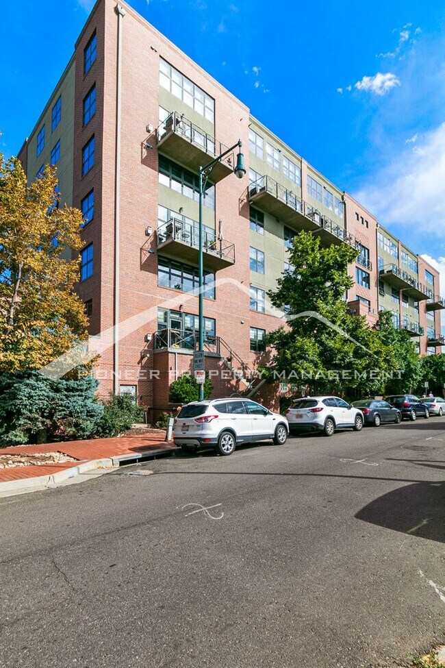 Building Photo - Modern Industrial Condo Downtown with Park...