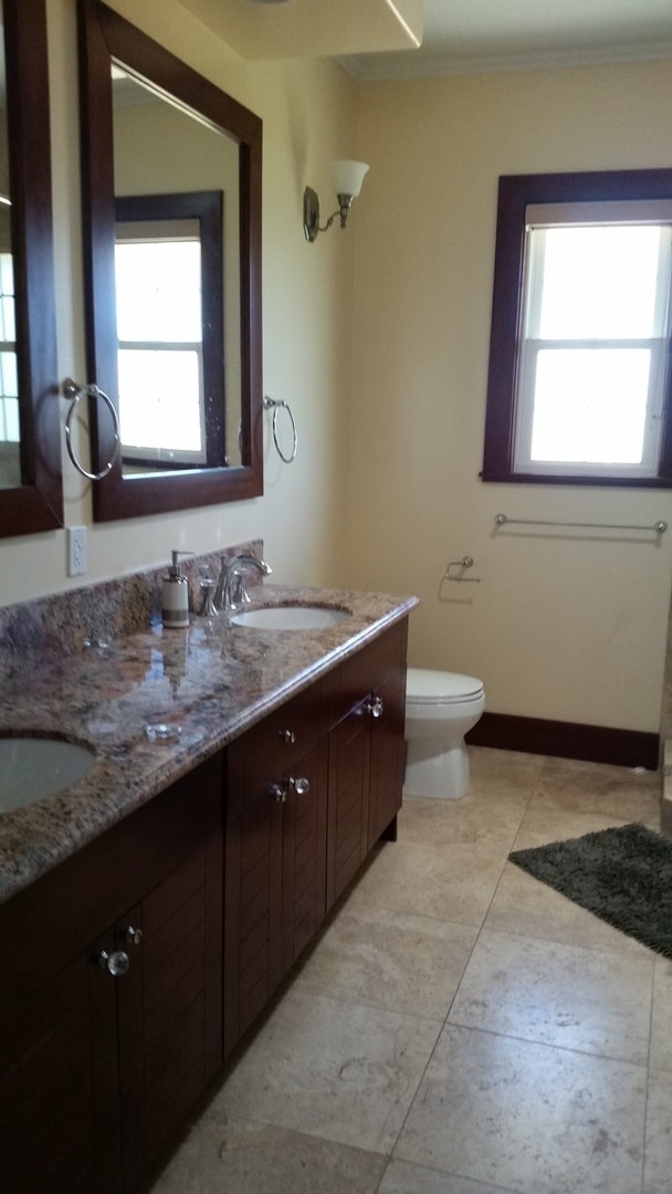 Building Photo - Large home in Lahaina for rent
