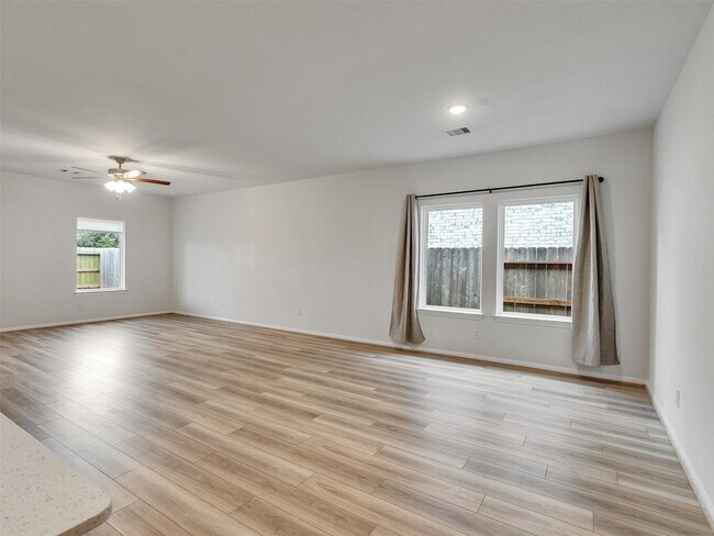 Building Photo - 13305 Dalvay Beach Dr