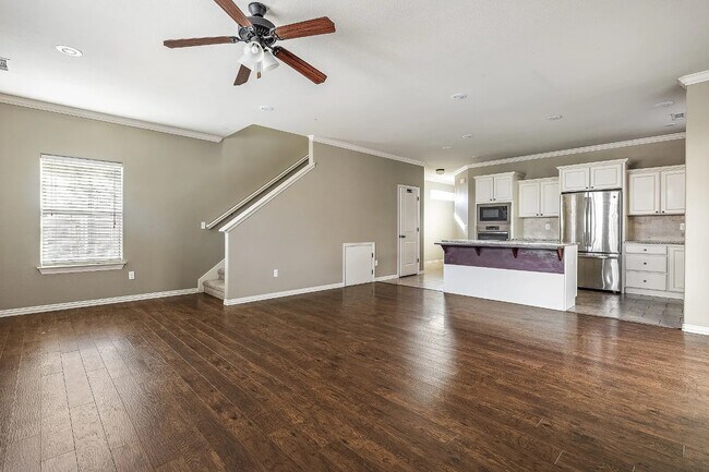 Building Photo - Keats