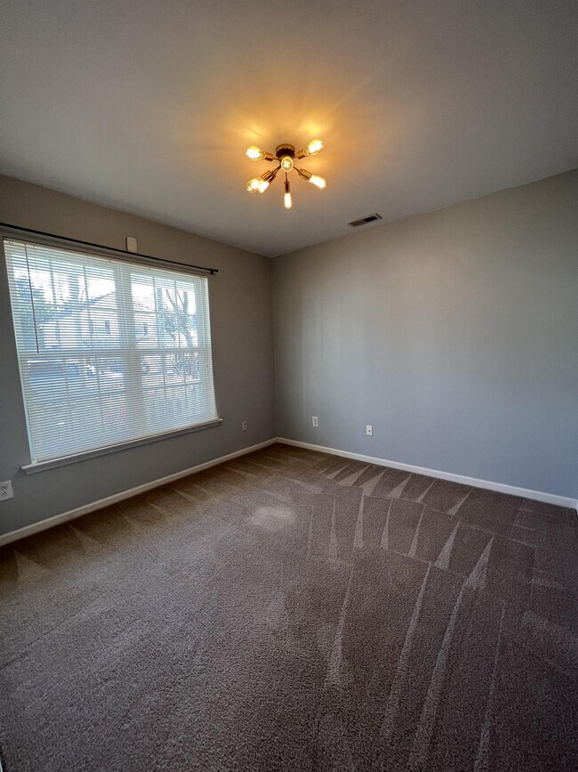 Building Photo - 4908 Lighthouse Ct