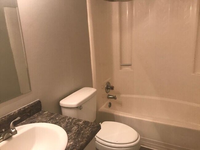 Building Photo - North Augusta Apartment for Rent!