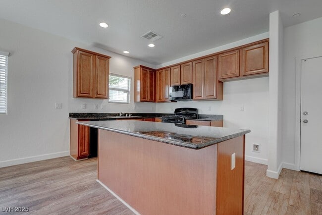 Building Photo - 7733 Lively Loom Ct