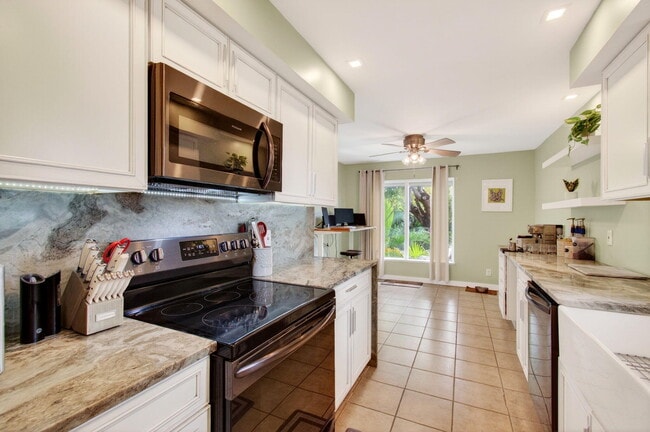 Building Photo - 149 NW 70th St