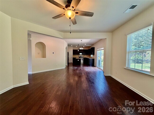 Building Photo - 4019 Oakmere Rd