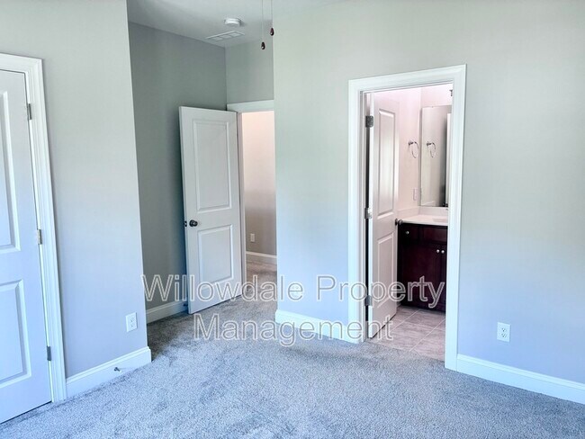 Building Photo - 4321 Mosaic Ct