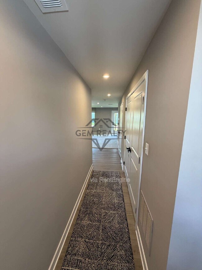 Building Photo - 8700 Stevenson Ln