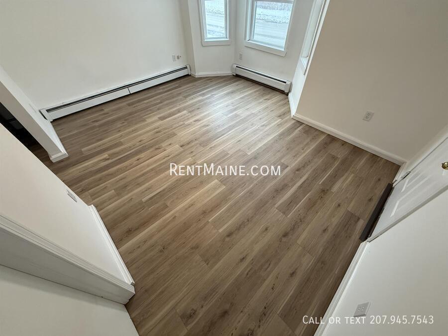 Building Photo - 152-154 Third St. Apt.