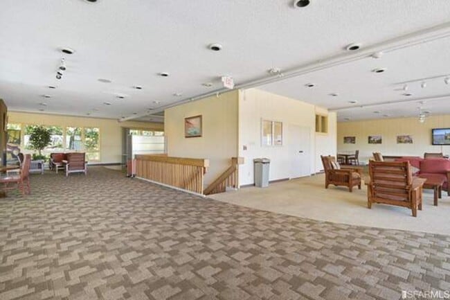 Building Photo - 2159 Shelter Creek Ln