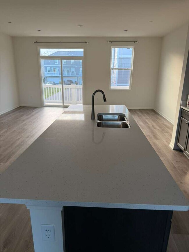 Building Photo - 2016 Yellowstone Blvd