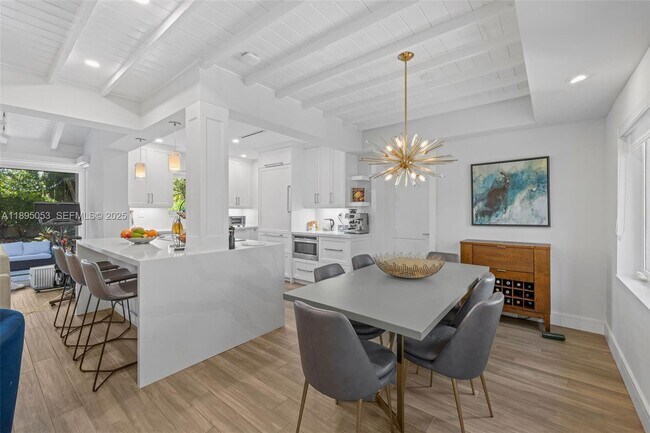 Building Photo - 90 NE 106th St