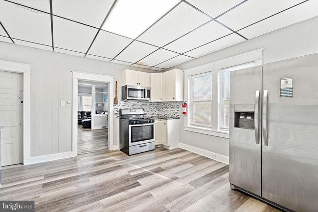 Building Photo - 1945 Cooper St