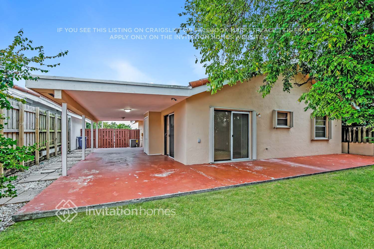 Building Photo - 8021 SW 136th Ct