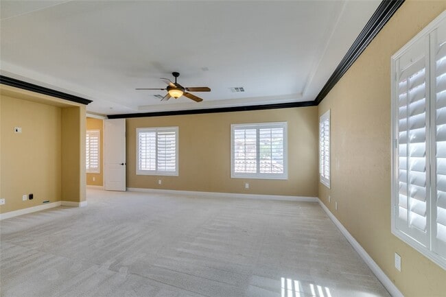 Building Photo - 2713 Cyrano St