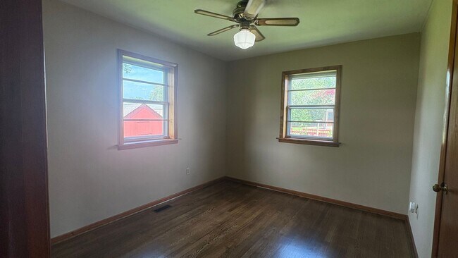 Building Photo - Freshly Updated Rancher w/ Detached Garage!!