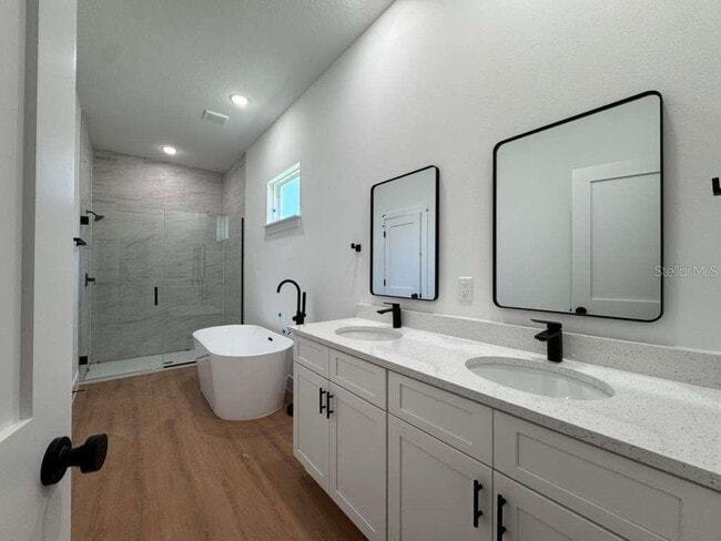 Building Photo - 16090 SW 35th Court Rd