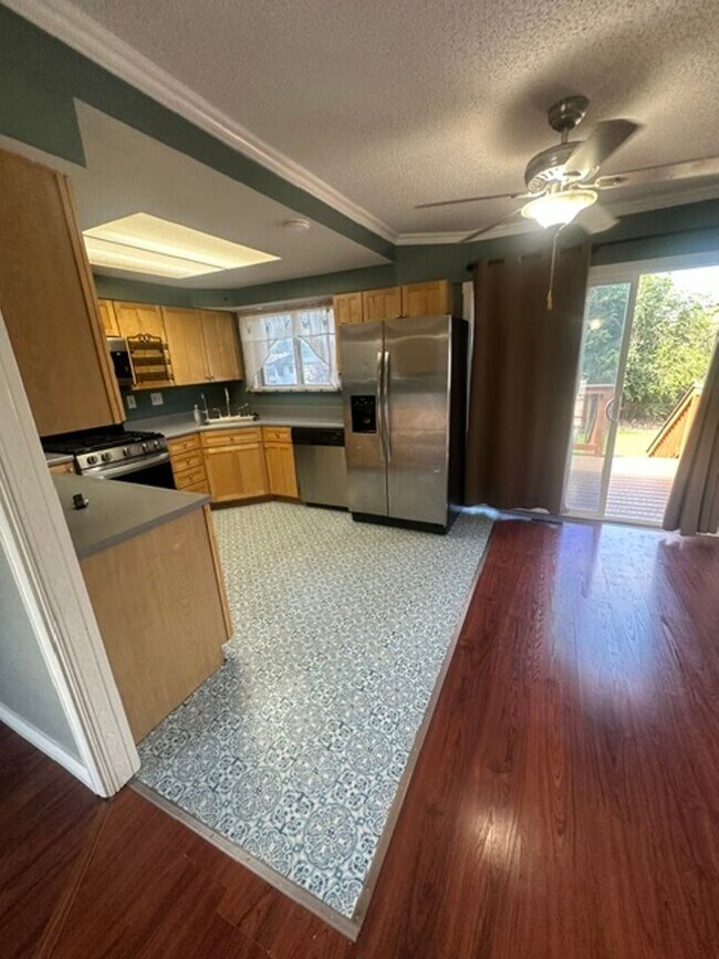Building Photo - 7370 Sugarloaf Terrace