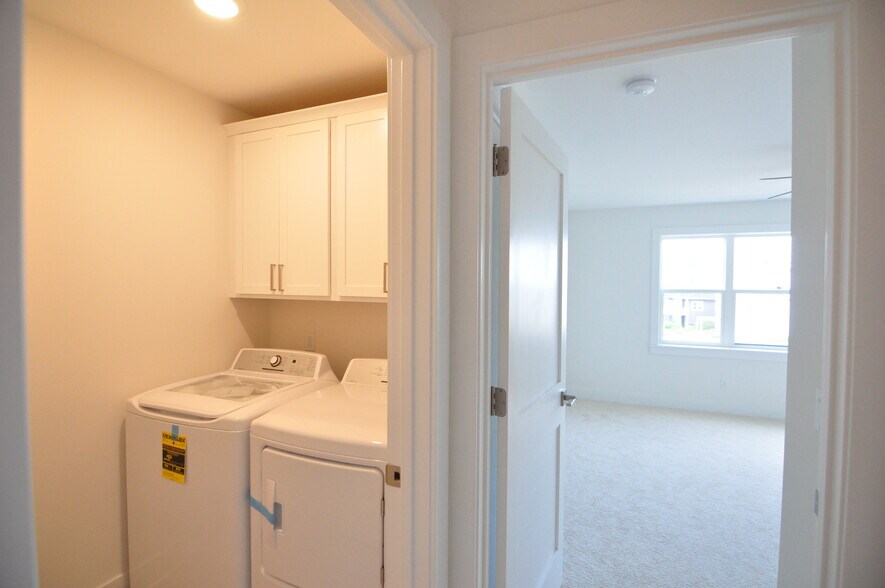 Building Photo - 2714 Bomani Dr