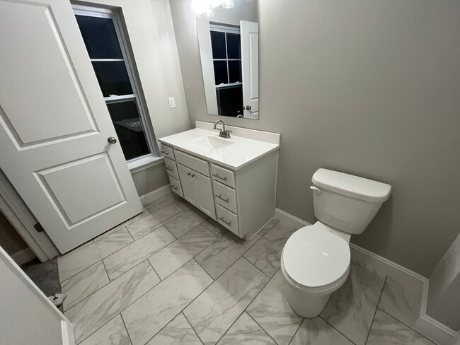 Building Photo - 2046 Mountain Ash Ln