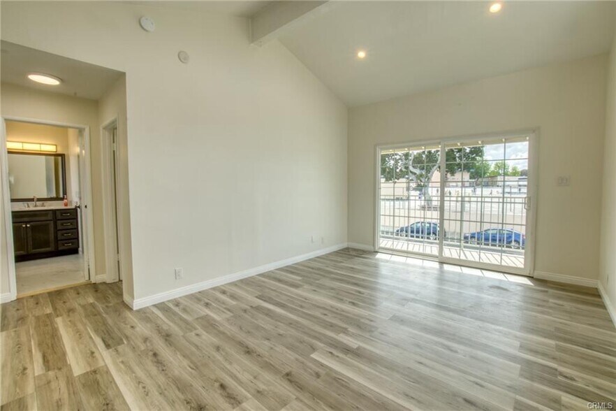 Newer flooring - 24220 Censor Ave