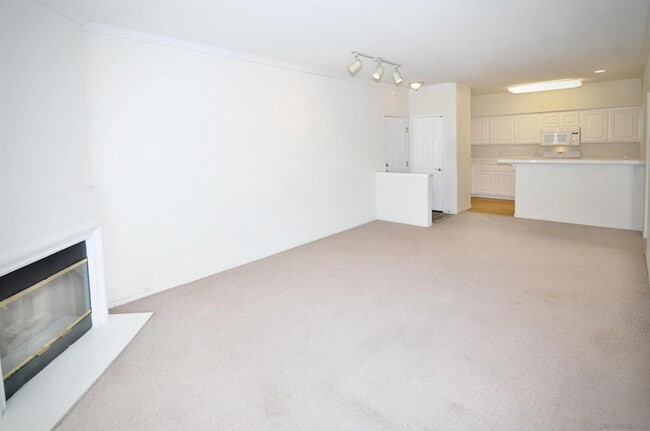 Building Photo - 10840 Scripps Ranch Blvd