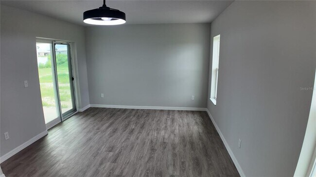 Building Photo - 107 N Buchannon Terrace