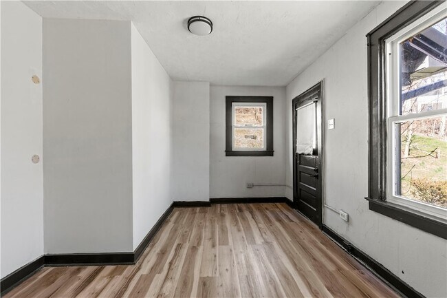 Building Photo - 813 Bower Hill Rd