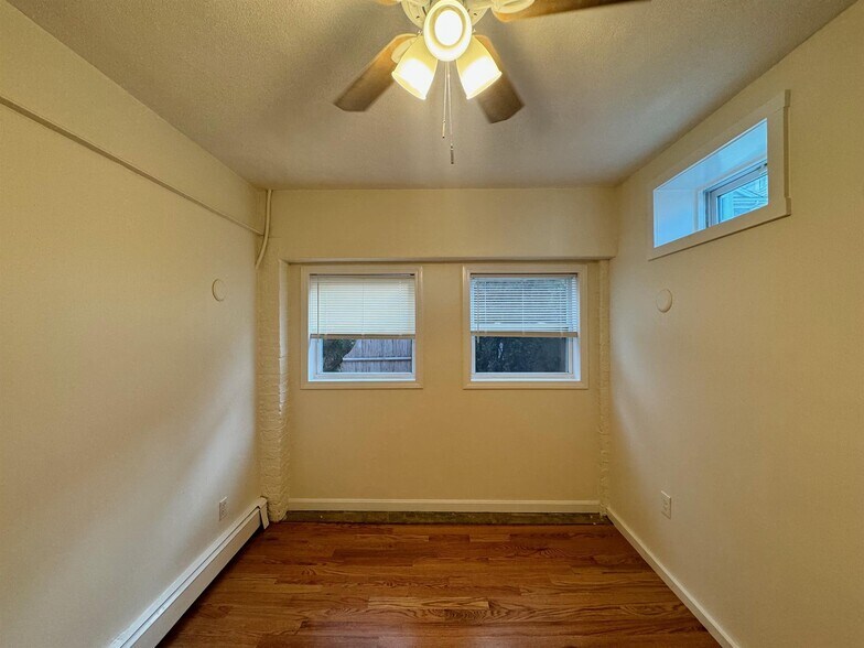 Building Photo - 205 Highland Ave